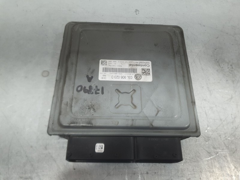 Recambio de centralita motor uce para volkswagen polo v (6r1, 6c1) 1.6 tdi referencia OEM IAM 03L990990S  