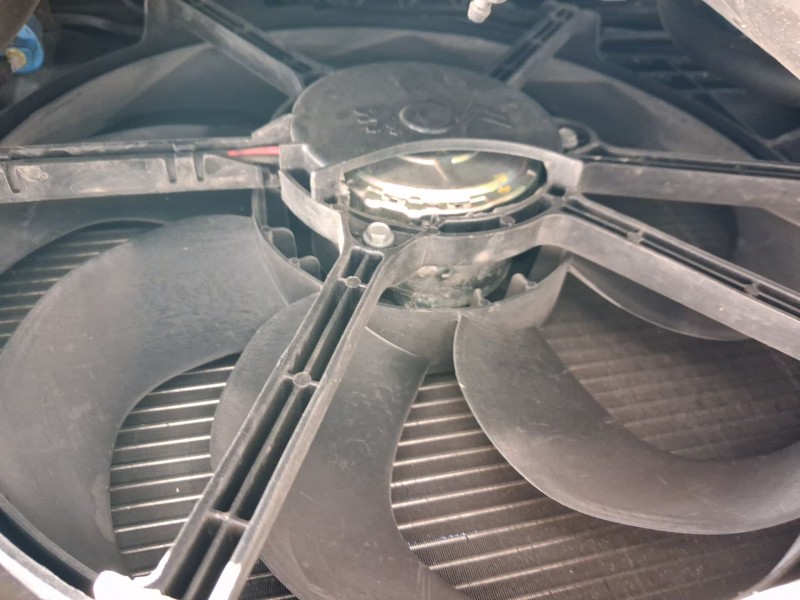 Recambio de electroventilador para opel grandland / grandland x (a18, p1uo) 1.5 turbo d (75) referencia OEM IAM 9836638080  
