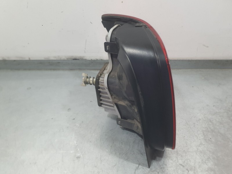 Recambio de piloto trasero derecho para volkswagen polo v (6r1, 6c1) 1.6 tdi referencia OEM IAM 6R0945096AH  