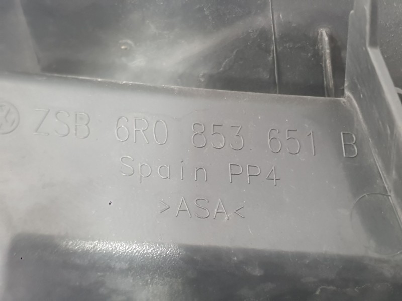 Recambio de rejilla delantera para volkswagen polo v (6r1, 6c1) 1.6 tdi referencia OEM IAM 6R0853651B9B9  