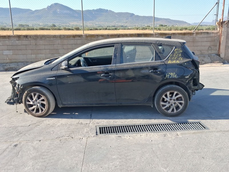 toyota auris (_e18_) del año 2019