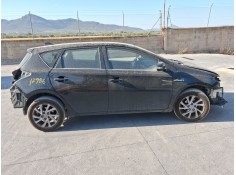 TOYOTA AURIS (_E18_)