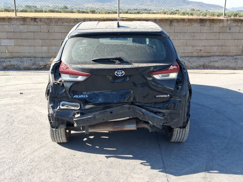 toyota auris (_e18_) del año 2019