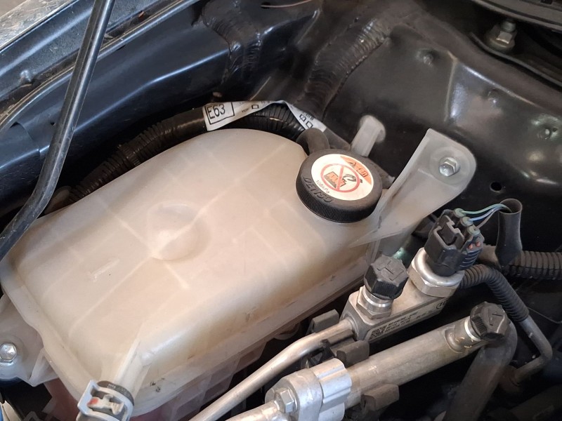 Recambio de deposito expansion para toyota auris (_e18_) 1.8 hybrid (zwe186_) referencia OEM IAM 164800D030 G92A076012 