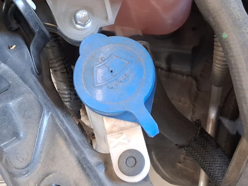 Recambio de deposito limpia para toyota auris (_e18_) 1.8 hybrid (zwe186_) referencia OEM IAM 8533189134  