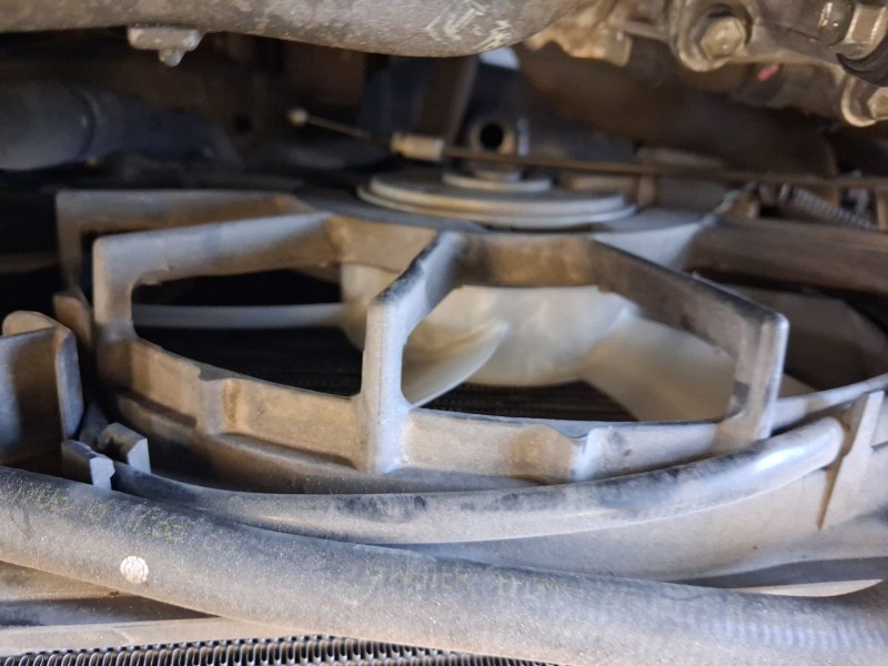 Recambio de electroventilador para toyota auris (_e18_) 1.8 hybrid (zwe186_) referencia OEM IAM 163630T080  