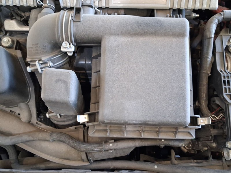 Recambio de carcasa filtro aire para toyota auris (_e18_) 1.8 hybrid (zwe186_) referencia OEM IAM 177010T130  