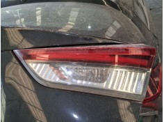 Recambio de piloto trasero derecho interior para toyota auris (_e18_) 1.8 hybrid (zwe186_) referencia OEM IAM 8158102460  