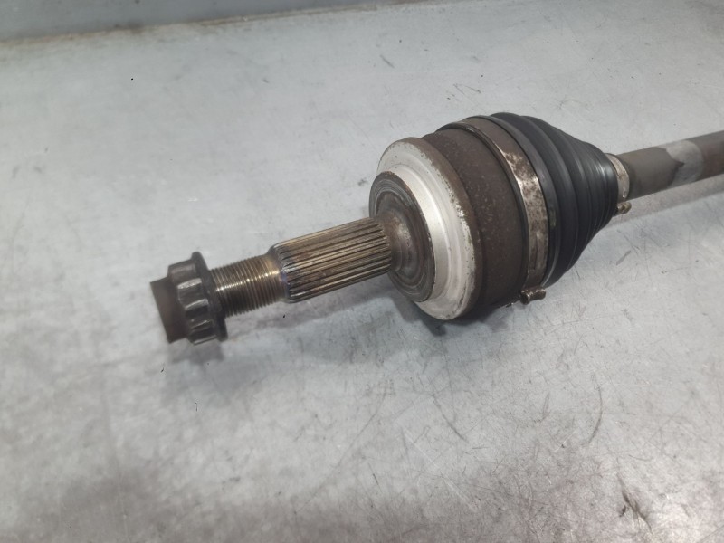 Recambio de transmision delantera izquierda para toyota auris (_e15_) 1.4 (zze150_) referencia OEM IAM 4342002611  