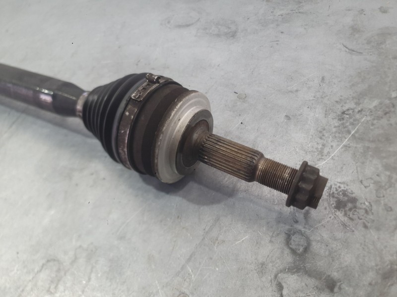 Recambio de transmision delantera derecha para toyota auris (_e15_) 1.4 (zze150_) referencia OEM IAM 4341002571  