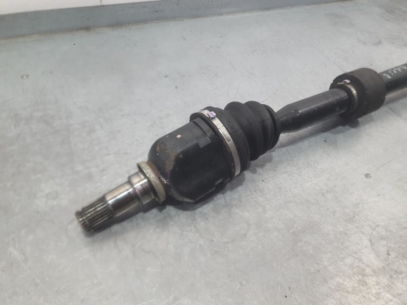 Recambio de transmision delantera derecha para toyota auris (_e15_) 1.4 (zze150_) referencia OEM IAM 4341002571  