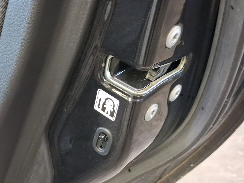 Recambio de cerradura puerta trasera derecha para toyota auris (_e18_) 1.8 hybrid (zwe186_) referencia OEM IAM 6905005050  