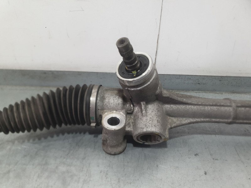 Recambio de cremallera direccion para toyota auris (_e15_) 1.4 (zze150_) referencia OEM IAM 4551002390  