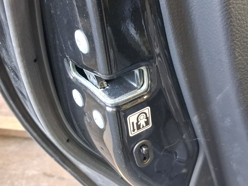 Recambio de cerradura puerta trasera izquierda para toyota auris (_e18_) 1.8 hybrid (zwe186_) referencia OEM IAM 6906005050  