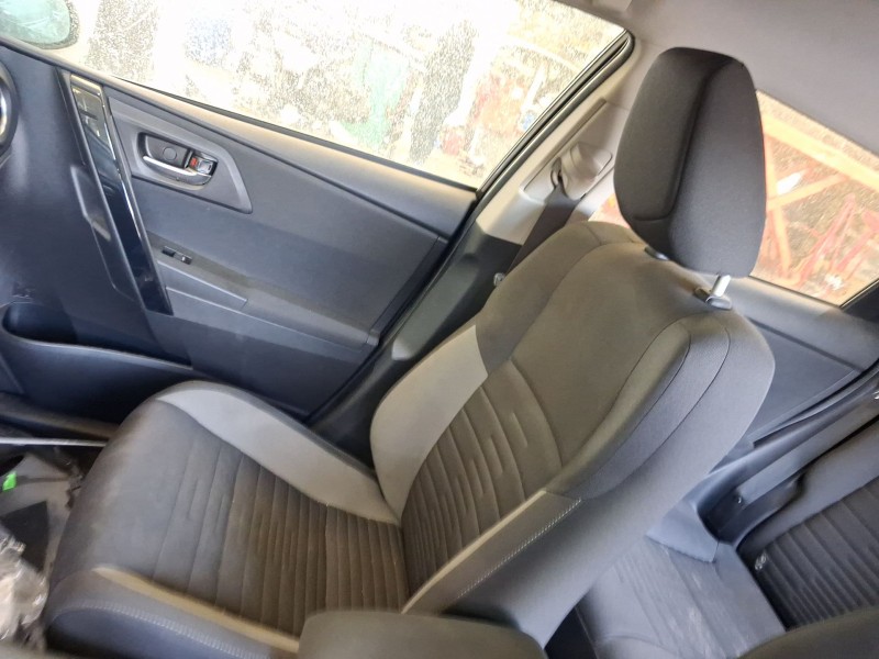 Recambio de asiento delantero derecho para toyota auris (_e18_) 1.8 hybrid (zwe186_) referencia OEM IAM   