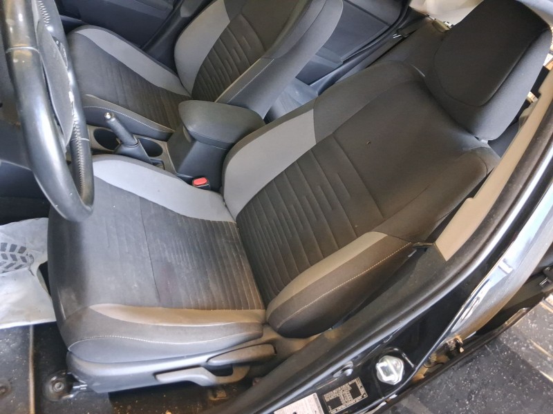Recambio de asiento delantero izquierdo para toyota auris (_e18_) 1.8 hybrid (zwe186_) referencia OEM IAM   