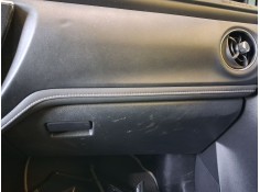 Recambio de guantera para toyota auris (_e18_) 1.8 hybrid (zwe186_) referencia OEM IAM 5555002290C2  