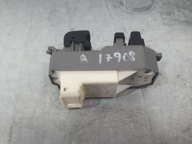 Recambio de mando elevalunas delantero izquierdo para toyota auris (_e15_) 1.4 (zze150_) referencia OEM IAM 8482002230  