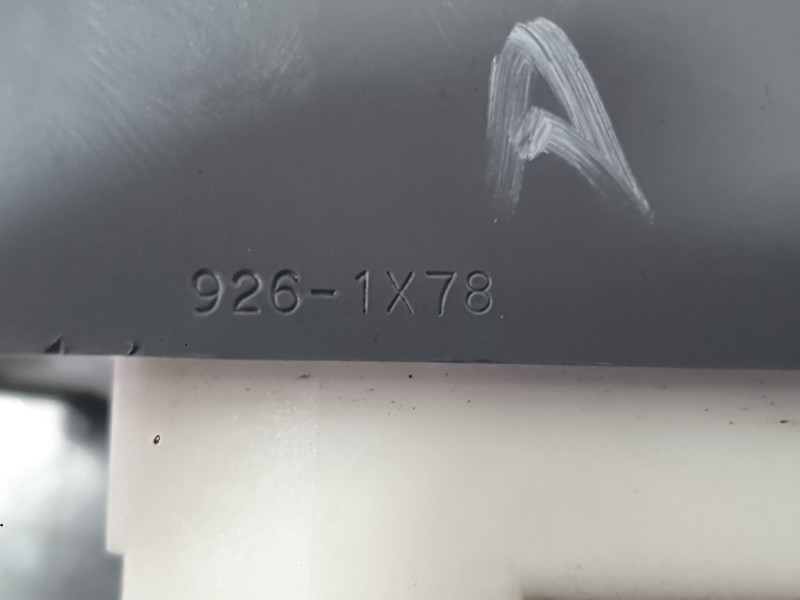 Recambio de mando elevalunas delantero izquierdo para toyota auris (_e15_) 1.4 (zze150_) referencia OEM IAM 8482002230  