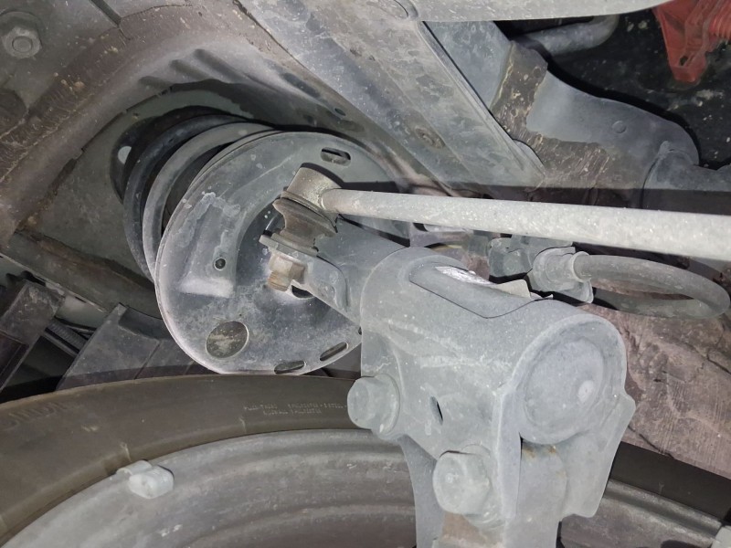 Recambio de amortiguador delantero derecho para toyota auris (_e18_) 1.8 hybrid (zwe186_) referencia OEM IAM 485108Z063  