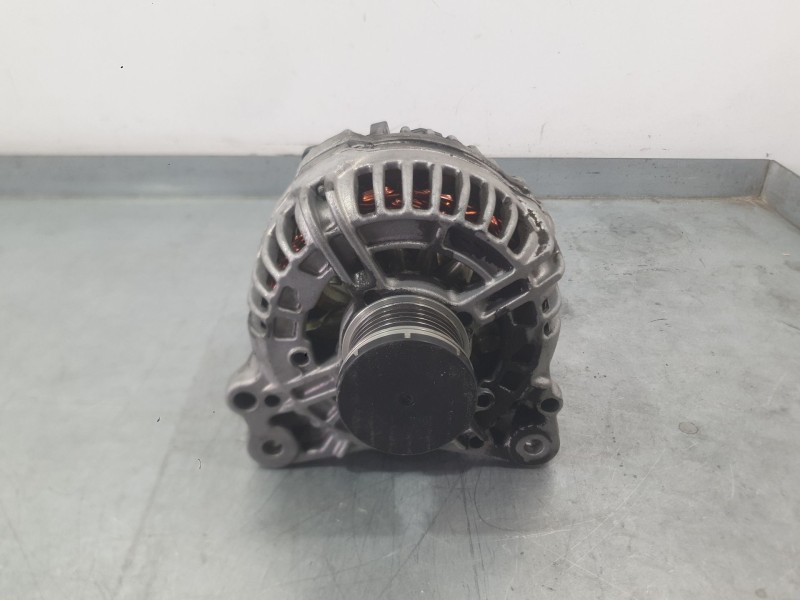 Recambio de alternador para seat altea xl (5p5, 5p8) 1.4 tsi referencia OEM IAM 03C903023A  
