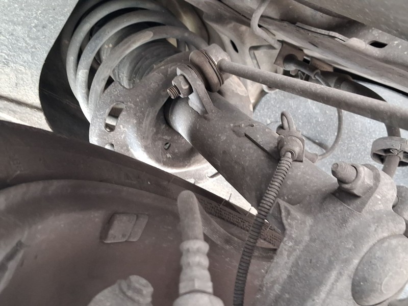 Recambio de amortiguador delantero derecho para citroën c3 iii (sx) 1.2 vti 82 referencia OEM IAM 9811371180  
