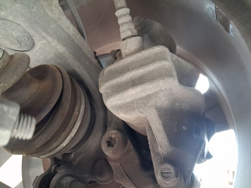 Recambio de pinza freno delantera izquierda para citroën c3 iii (sx) 1.2 vti 82 referencia OEM IAM 1692649280 1617292080 