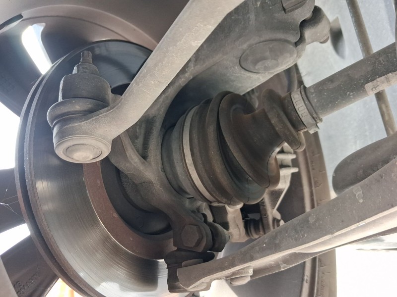 Recambio de mangueta delantera izquierda para citroën c3 iii (sx) 1.2 vti 82 referencia OEM IAM 1607557480  