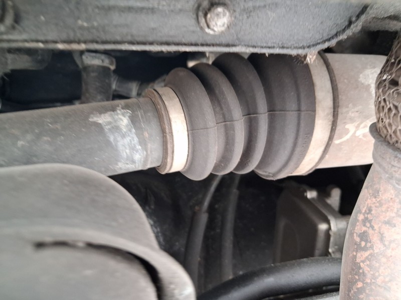 Recambio de transmision delantera derecha para citroën c3 iii (sx) 1.2 vti 82 referencia OEM IAM 9677476680 1611524080 