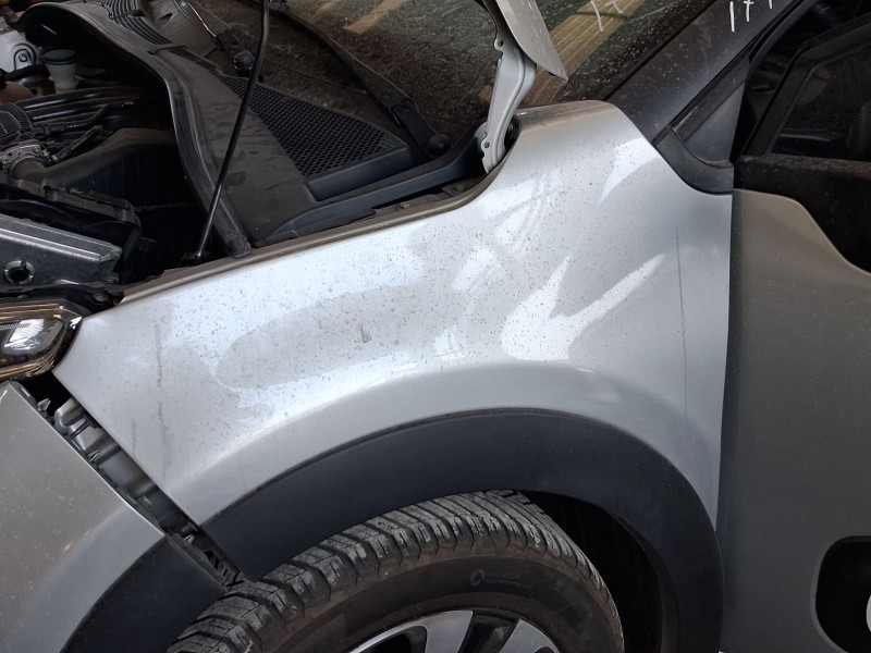 Recambio de aleta delantera izquierda para citroën c3 iii (sx) 1.2 vti 82 referencia OEM IAM 9812869080  