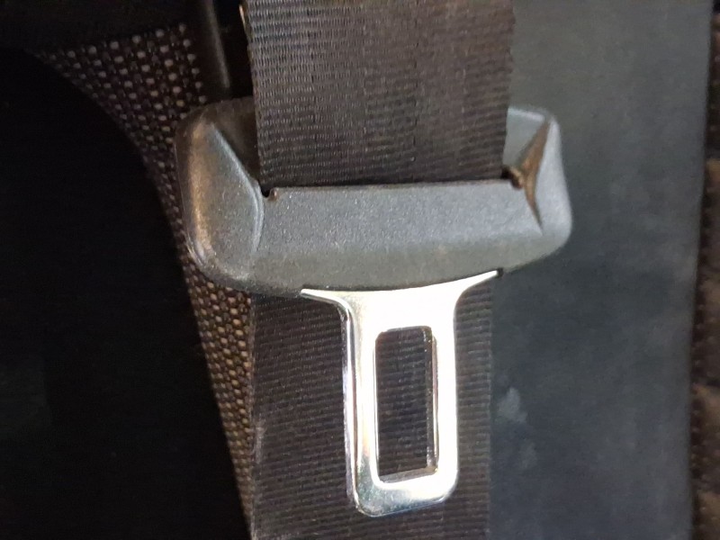 Recambio de cinturon seguridad trasero derecho para citroën c3 iii (sx) 1.2 vti 82 referencia OEM IAM 98265757XX  