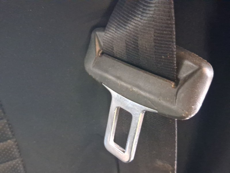 Recambio de cinturon seguridad trasero izquierdo para citroën c3 iii (sx) 1.2 vti 82 referencia OEM IAM 98265759XX  