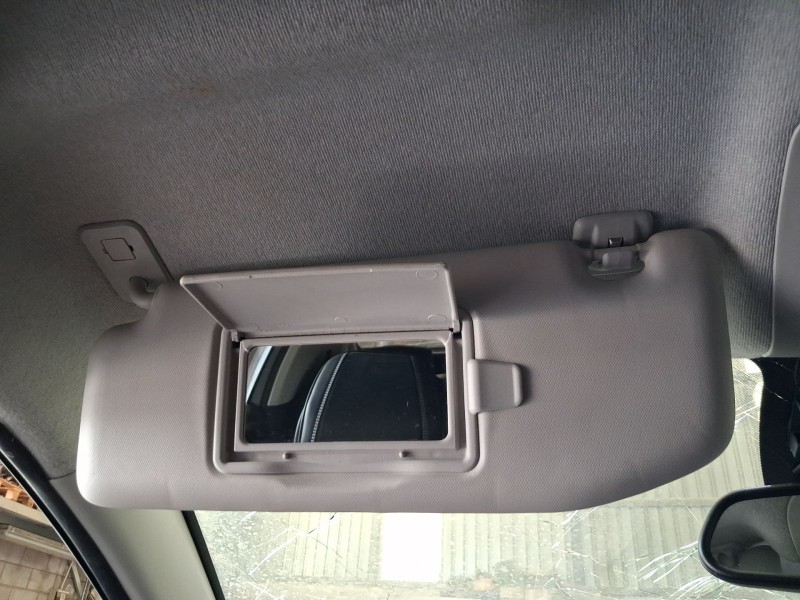 Recambio de parasol izquierdo para citroën c3 iii (sx) 1.2 vti 82 referencia OEM IAM 96738898BJ  