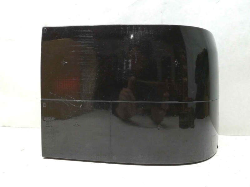 Recambio de piloto trasero derecho para renault 19 hatchback (b/c53) tde referencia OEM IAM   