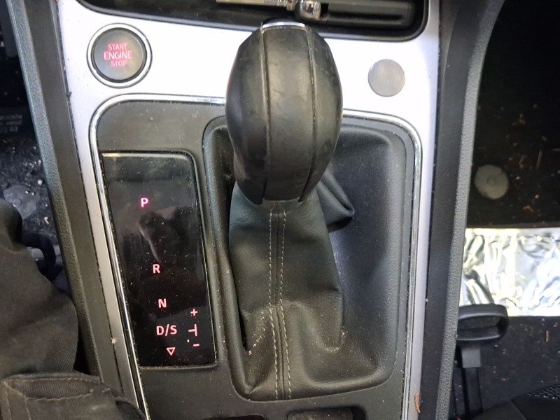 Recambio de palanca cambio para seat leon (5f1) 1.4 tsi referencia OEM IAM 5Q1713041L  