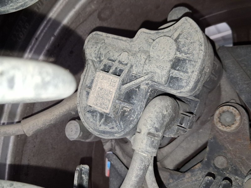 Recambio de pinza freno trasera derecha para seat leon (5f1) 1.4 tsi referencia OEM IAM 8V0615424D  