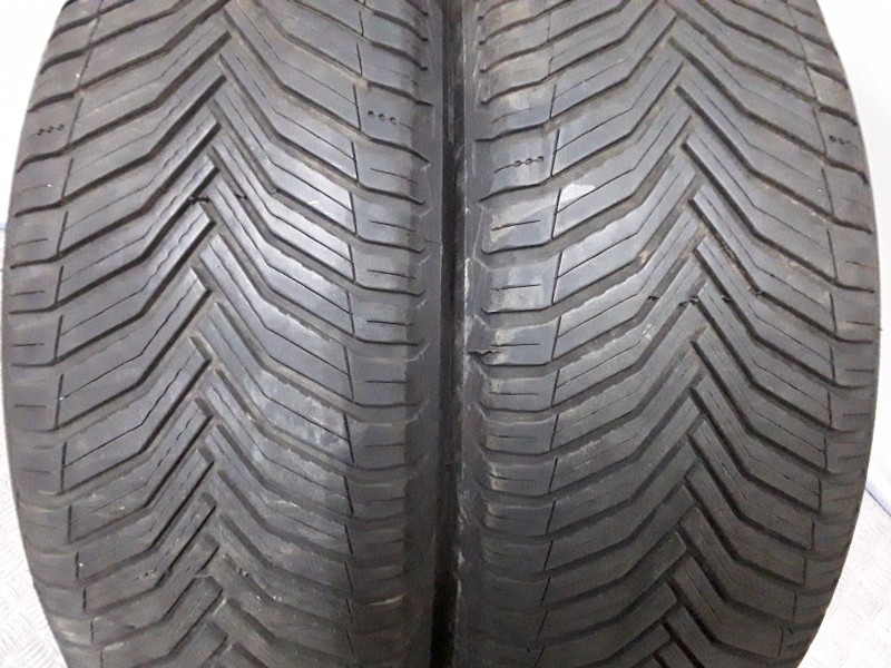 Recambio de neumatico pareja para neumaticos reutilizados - referencia OEM IAM 2256018104W MICHELIN 225/60/18/104W