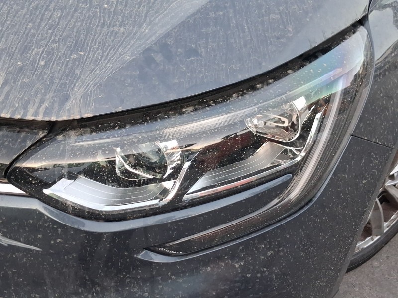 Recambio de faro izquierdo para renault megane iv hatchback (b9a/m/n_) 1.2 tce 130 (b9mr) referencia OEM IAM 260607505R  