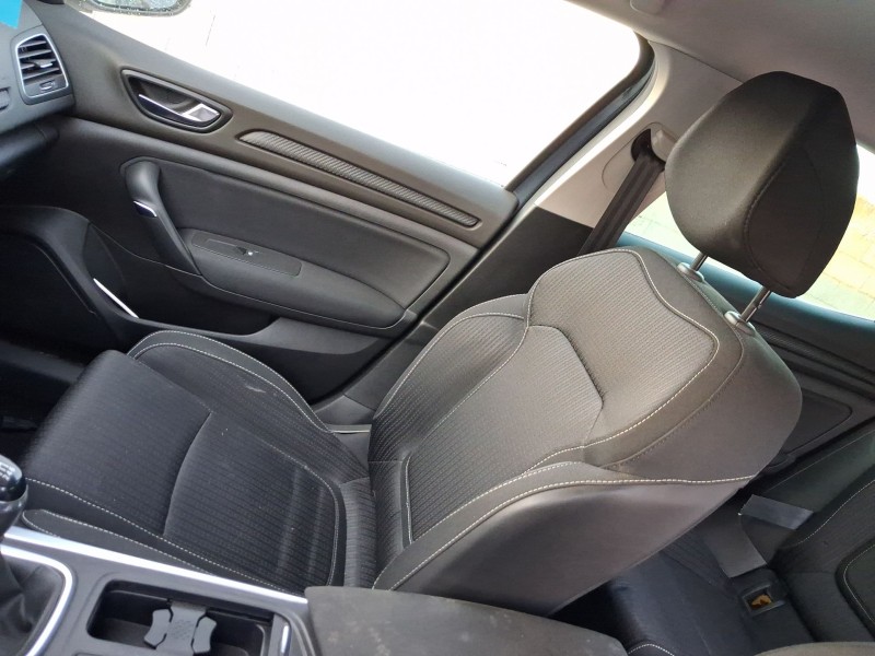 Recambio de asiento delantero derecho para renault megane iv hatchback (b9a/m/n_) 1.2 tce 130 (b9mr) referencia OEM IAM  C/AIRBA