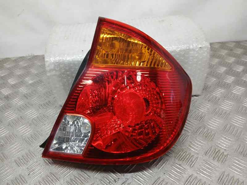 Recambio de piloto trasero derecho para hyundai accent (lc) gl 5p referencia OEM IAM 92402257  