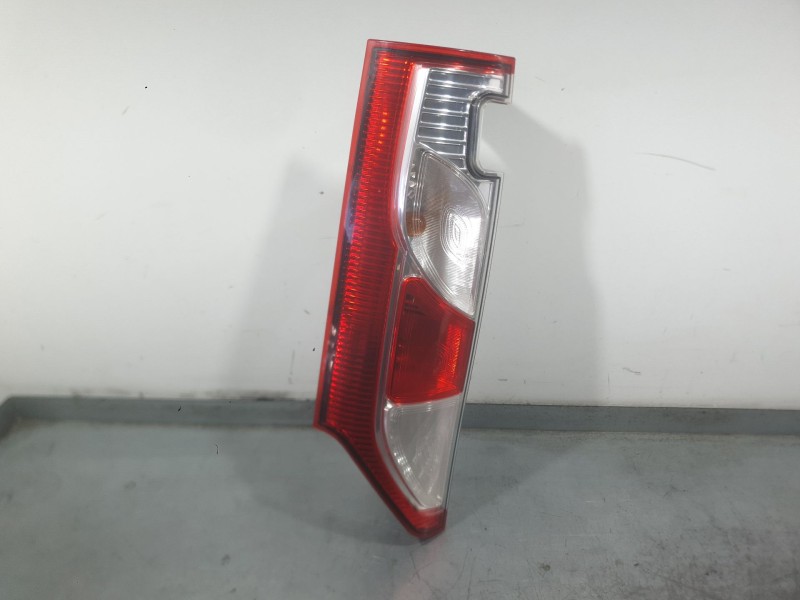 Recambio de piloto trasero izquierdo para renault kangoo / grand kangoo ii (kw0/1_) 1.5 dci 75 (kw07, kw10, kw04) referencia OEM