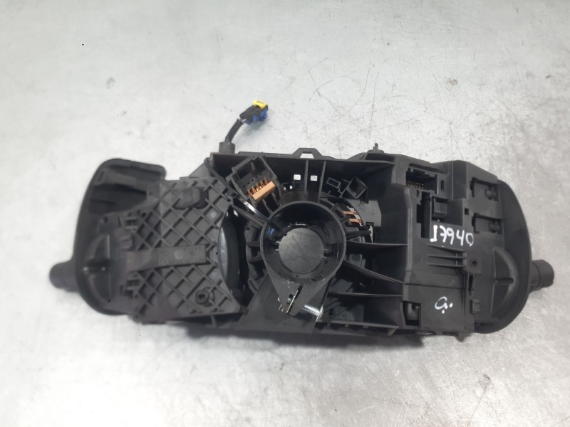 Recambio de mando luces y limpia para renault kangoo / grand kangoo ii (kw0/1_) 1.5 dci 75 (kw07, kw10, kw04) referencia OEM IAM