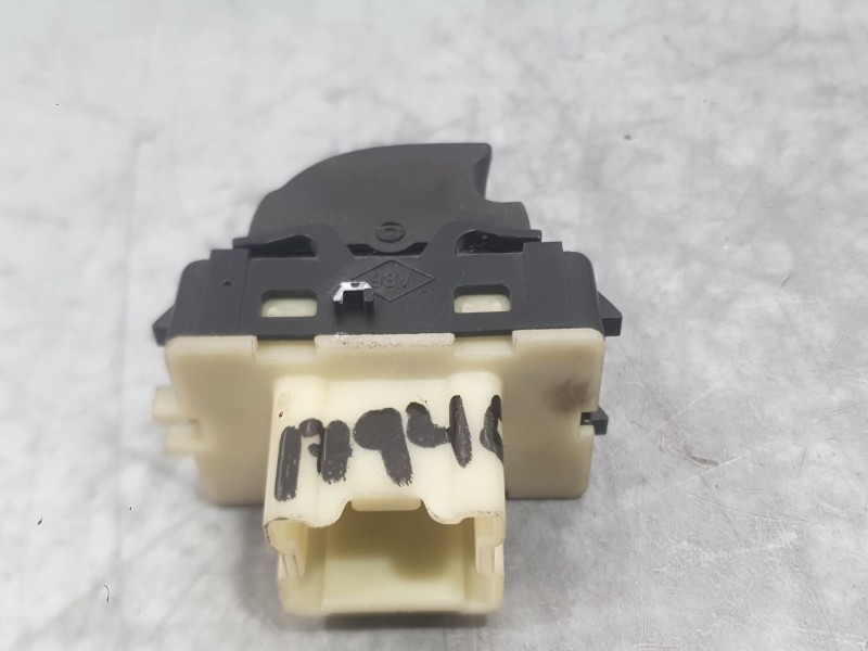 Recambio de mando elevalunas delantero derecho para renault kangoo / grand kangoo ii (kw0/1_) 1.5 dci 75 (kw07, kw10, kw04) refe