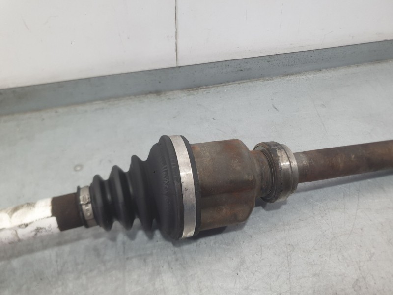 Recambio de transmision delantera derecha para peugeot 508 i (8d_) 2.0 hdi referencia OEM IAM 9686867380  