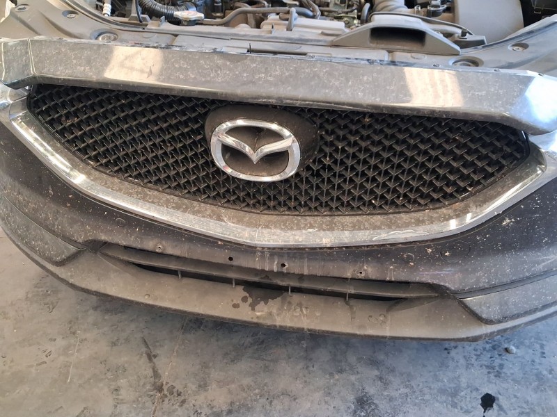 Recambio de rejilla delantera para mazda cx-5 (kf) 2.2 d referencia OEM IAM KB8A50719A  