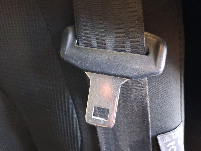 Recambio de cinturon seguridad trasero izquierdo para mazda cx-5 (kf) 2.2 d referencia OEM IAM KB8M57LN0D  