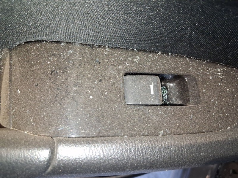 Recambio de mando elevalunas trasero izquierdo para mazda cx-5 (kf) 2.2 d referencia OEM IAM KG6N66380A  