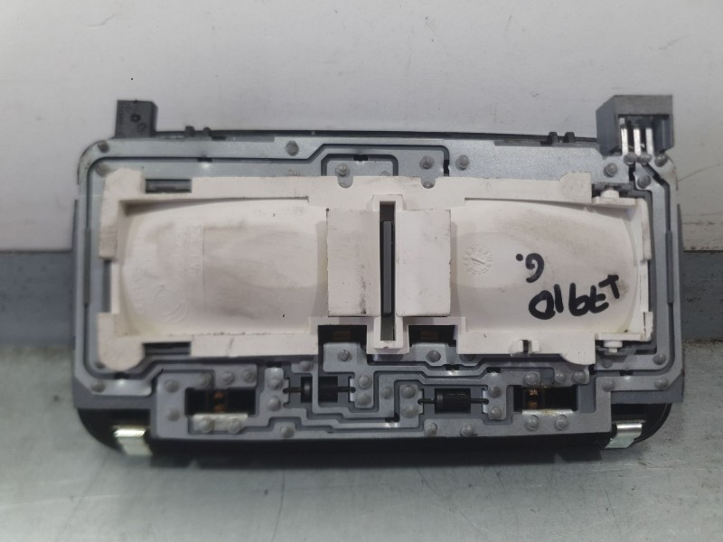 Recambio de luz interior para alfa romeo giulietta (940_) 1.6 jtdm (940fxd1a) referencia OEM IAM 156098941  