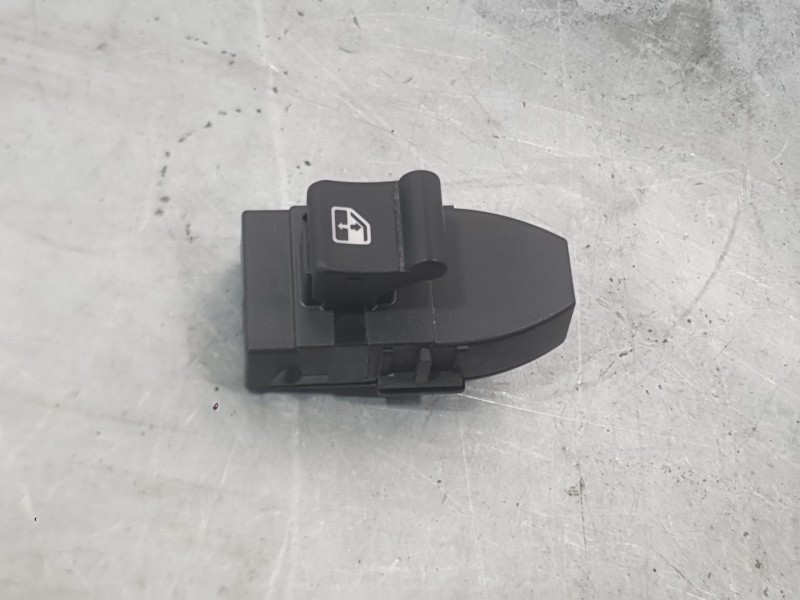 Recambio de mando elevalunas trasero izquierdo para alfa romeo giulietta (940_) 1.6 jtdm (940fxd1a) referencia OEM IAM 156150331
