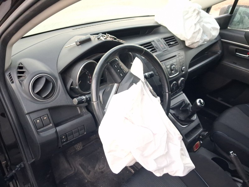 mazda 5 (cw) del año 2011